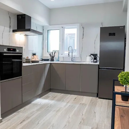 Oikos Hospitality Apartment *