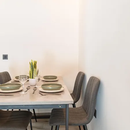 Oikos Hospitality